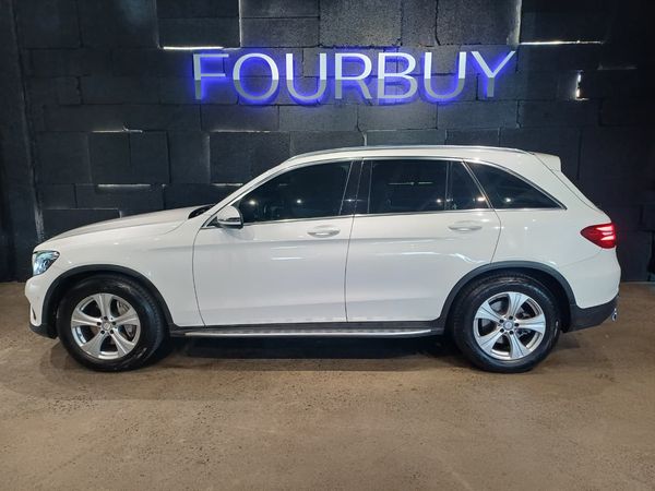 2015-Mercedes-Benz-GLC-300-Exclusive image:3