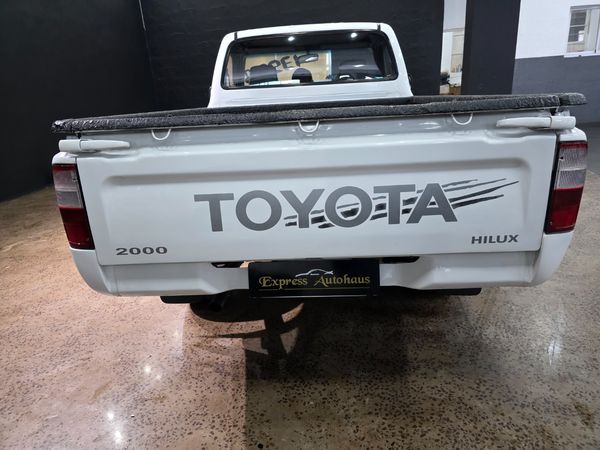 2001-Toyota-Hilux-2000 image:5