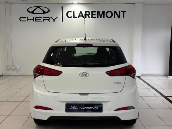 2017-Hyundai-i20-12-Motion image:11