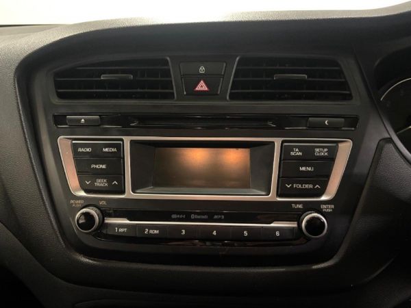 2017-Hyundai-i20-12-Motion image:14