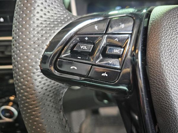 2025-Mahindra-XUV-3XO-12T-AX5-Auto image:15