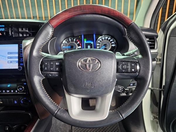 2020-Toyota-Fortuner-28-GD-6-4x4-Auto image:10