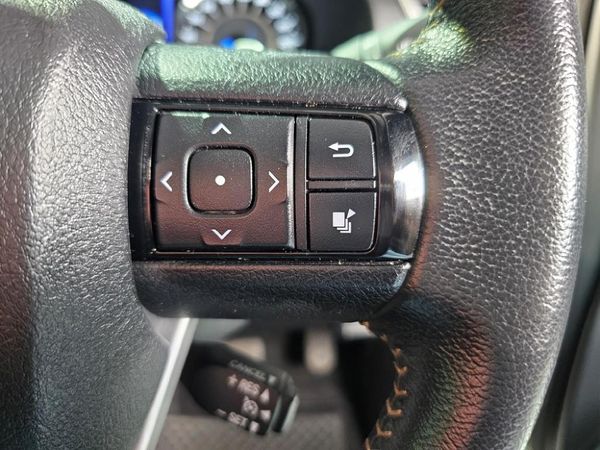 2020-Toyota-Fortuner-28-GD-6-4x4-Auto image:16