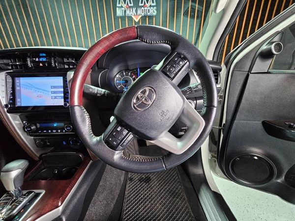 2020-Toyota-Fortuner-28-GD-6-4x4-Auto image:18