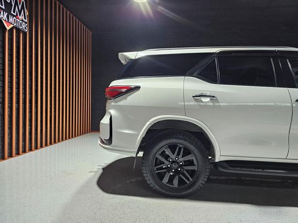 2020-Toyota-Fortuner-28-GD-6-4x4-Auto image:27