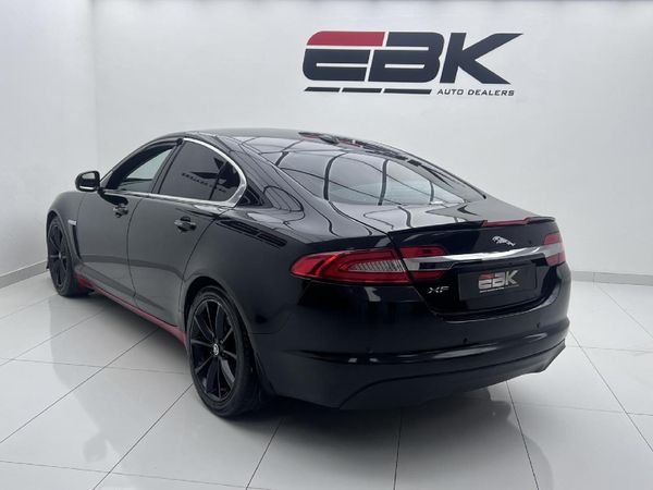 2012-Jaguar-XF-22-D-Premium-Luxury image:2