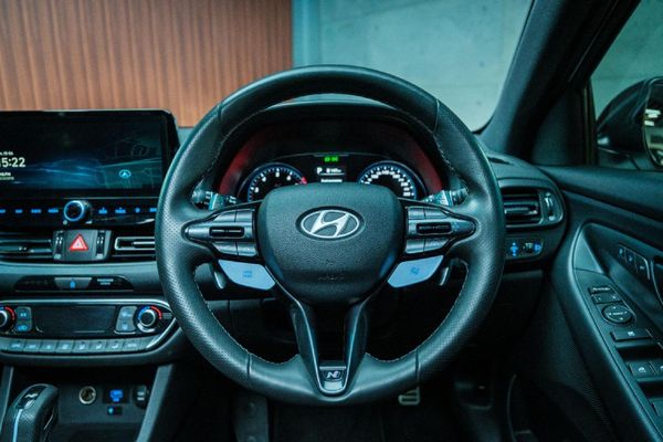 2025-Hyundai-i30-N-20-TGDi-DCT image:11
