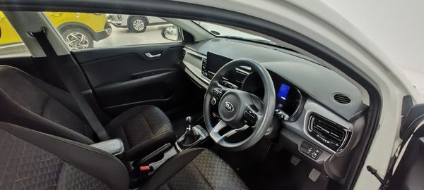 2021-Kia-Rio-12-LS-5-dr image:6