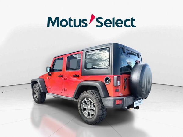 2015-Jeep-Wrangler-Unlimited-Rubicon-36-V6-Auto image:4