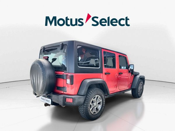 2015-Jeep-Wrangler-Unlimited-Rubicon-36-V6-Auto image:6