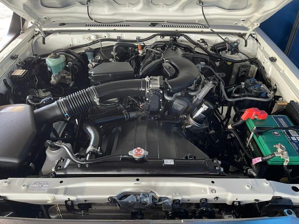 2022-Toyota-Land-Cruiser-79-40-Double-Cab image:15