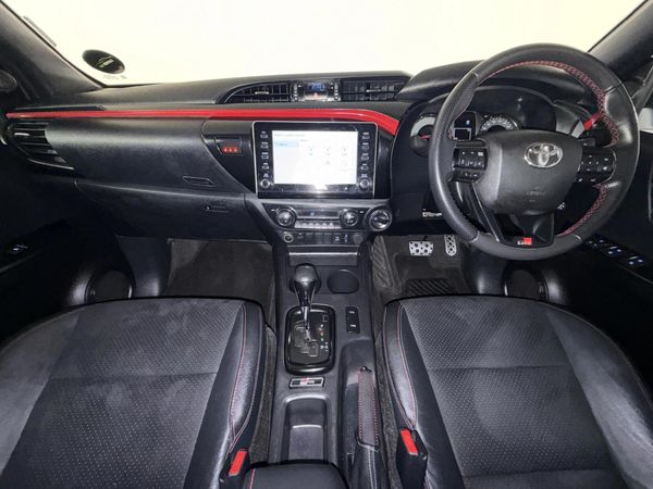 2024-Toyota-Hilux-28GD-6-GR-Sport-Double-Cab-4x4 image:1