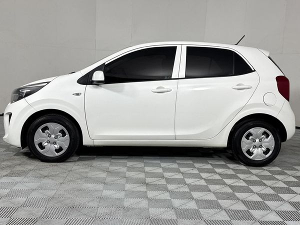 2022-Kia-Picanto-10-Street image:19