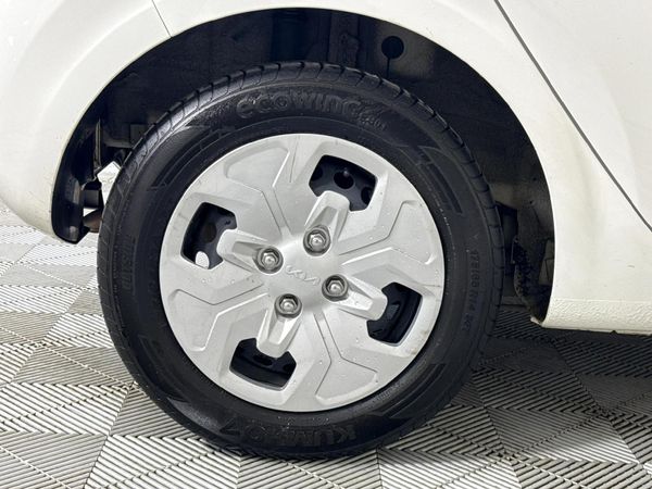 2022-Kia-Picanto-10-Street image:6