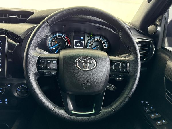 2023-Toyota-Hilux-28-GD-6-Raised-Body-Legend-RS-4x4-Auto-Double-Cab image:11