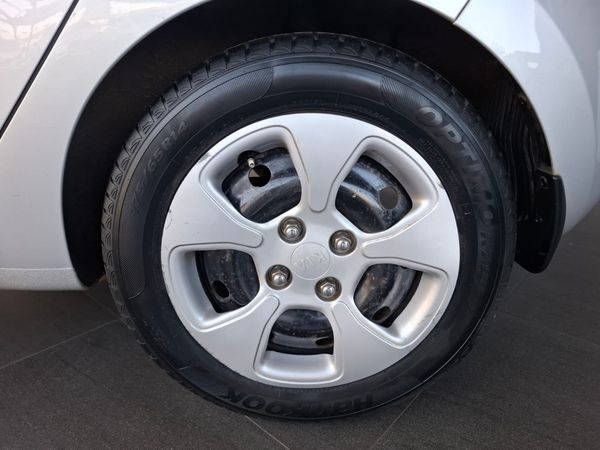 2016-Kia-Picanto-10-LX image:10