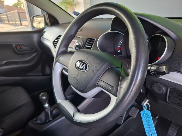 2016-Kia-Picanto-10-LX image:11