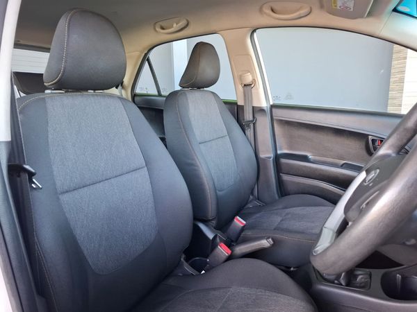 2016-Kia-Picanto-10-LX image:17
