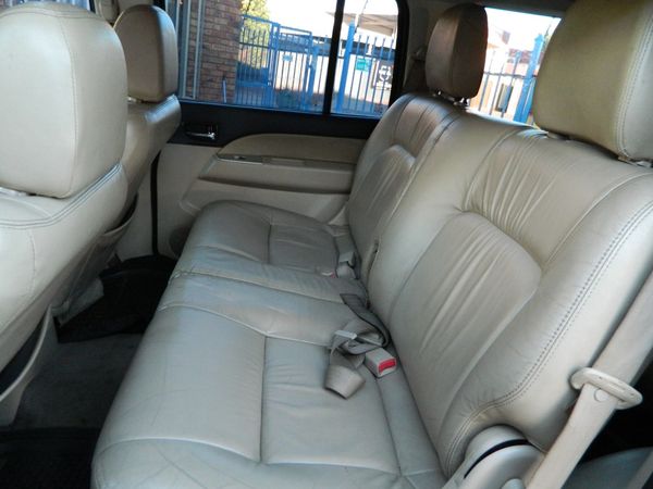 2011-Ford-Everest-30-TDCi-XLT-4x4 image:4