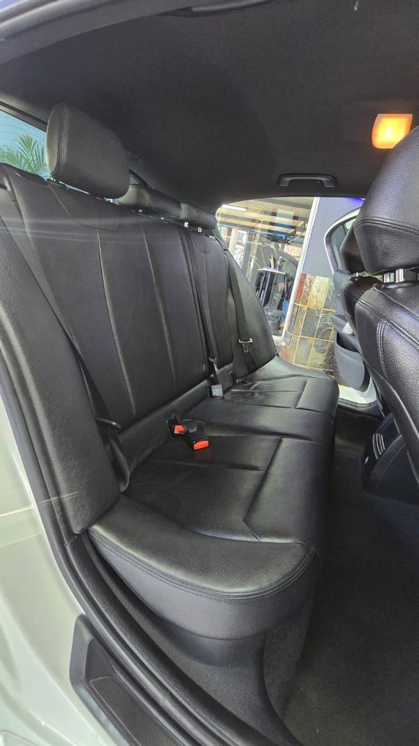 2014-BMW-1-Series-118i-5-dr-Auto image:13
