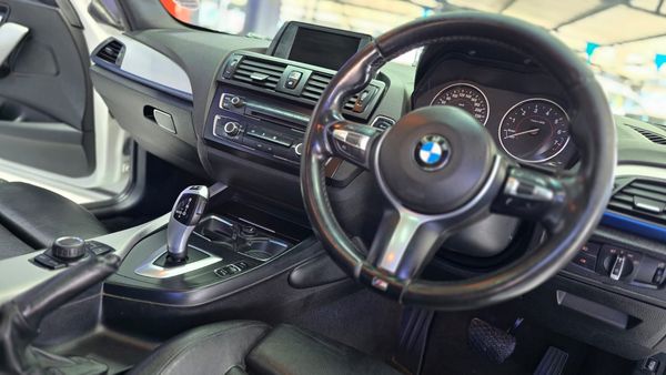 2014-BMW-1-Series-118i-5-dr-Auto image:7