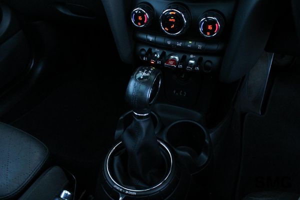 2017-MINI-Hatch-Cooper-S-Auto image:10