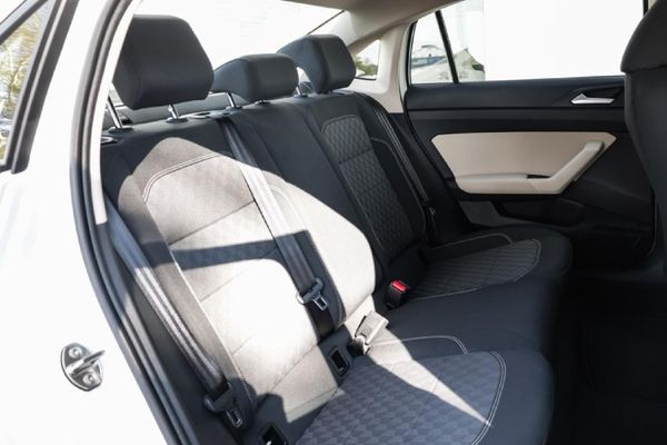 2026-Volkswagen-Polo-16-Classic-Auto image:11