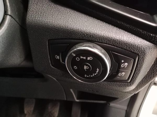 2019-Ford-EcoSport-15-TDCi-Ambiente image:12