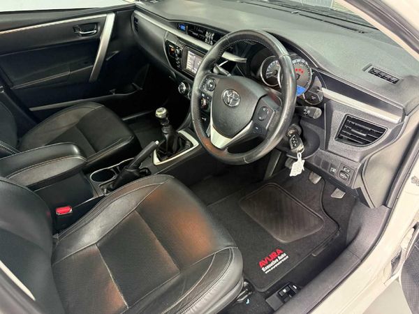 2015-Toyota-Corolla-16-Prestige image:13