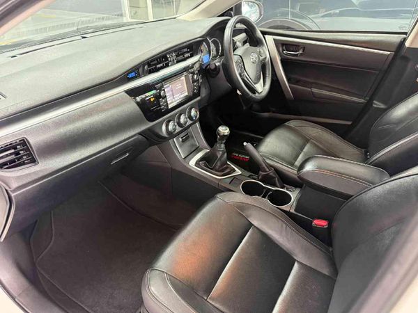 2015-Toyota-Corolla-16-Prestige image:15