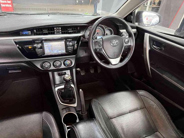 2015-Toyota-Corolla-16-Prestige image:17