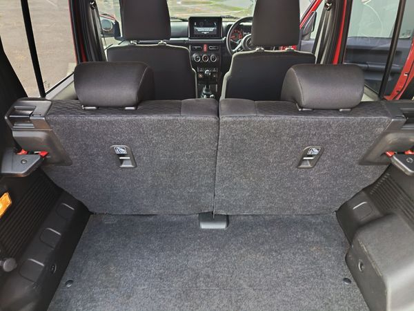 2024-Suzuki-Jimny-15-GLX-AllGrip-5-Door image:6