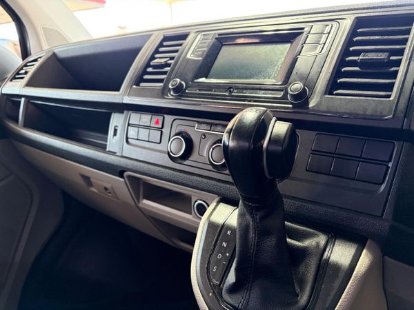 2019-Volkswagen-Kombi-20-TDI-Auto-103kW-Trendline image:12