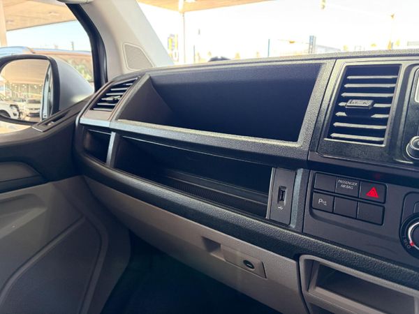 2019-Volkswagen-Kombi-20-TDI-Auto-103kW-Trendline image:15