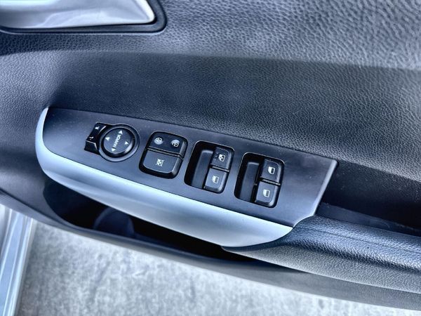 2020-Kia-Picanto-10-Street image:13