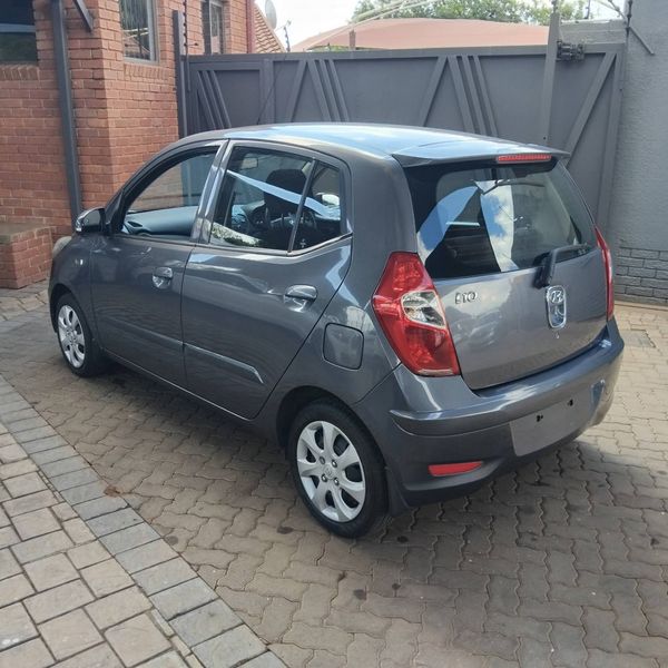 2016-Hyundai-i10-Full-service-history image:3