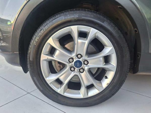 2015-Ford-Kuga-15-EcoBoost-Trend-Auto image:17