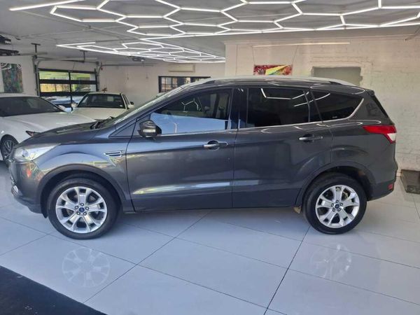 2015-Ford-Kuga-15-EcoBoost-Trend-Auto image:2
