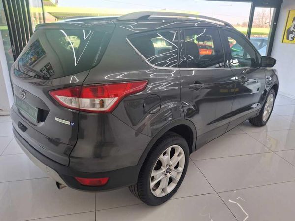 2015-Ford-Kuga-15-EcoBoost-Trend-Auto image:5