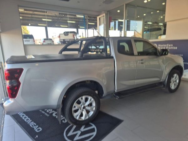 2025-Isuzu-D-Max-19-DDI-HR-LS-Auto-Extended-Cab image:3
