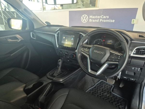 2025-Isuzu-D-Max-19-DDI-HR-LS-Auto-Extended-Cab image:6