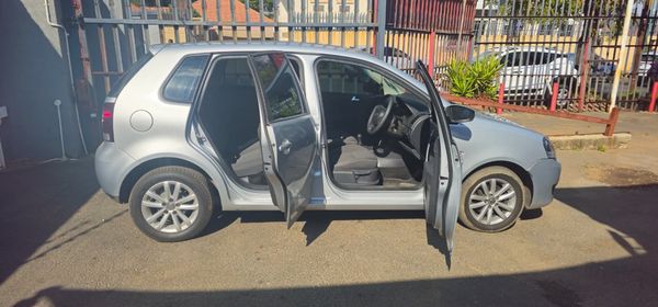 2017-Volkswagen-Polo-Vivo-GP-14-Trendline image:13