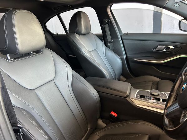 2023-BMW-3-Series-320i-M-Sport-Auto image:14
