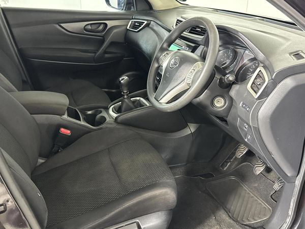 2017-Nissan-Qashqai-12T-Visia image:8