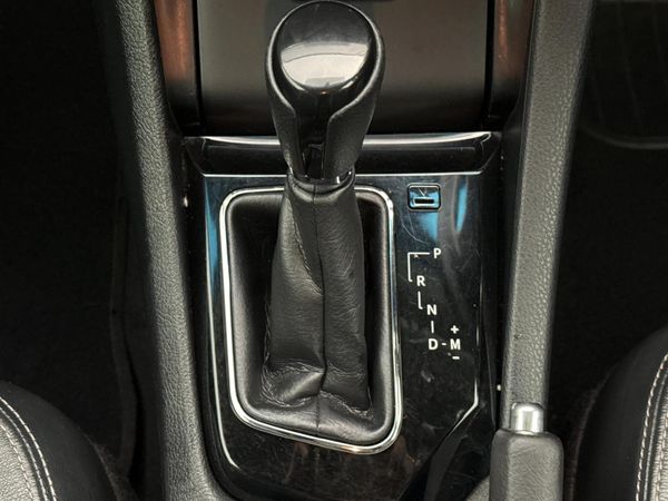 2020-Toyota-Corolla-Quest-18-Prestige-Auto image:10