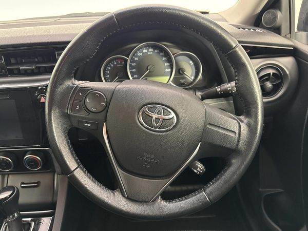2020-Toyota-Corolla-Quest-18-Prestige-Auto image:11