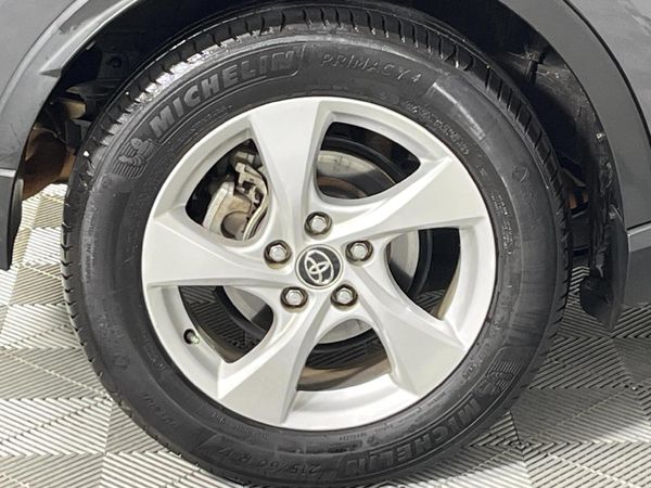 2017-Toyota-C-HR-12T-Plus image:7