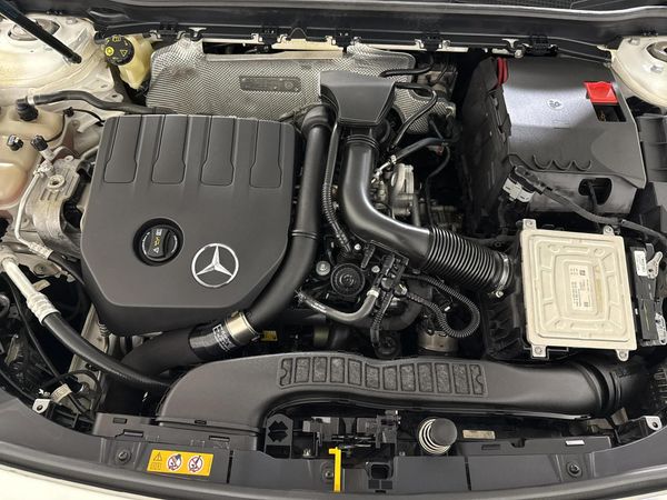 2020-Mercedes-Benz-A-Class-A-200-Sedan image:12