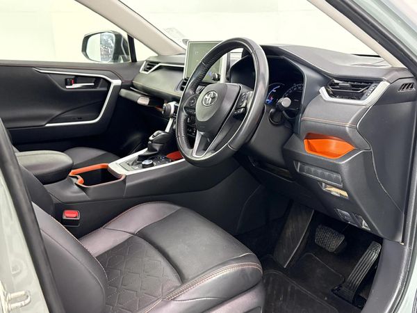 2023-Toyota-RAV4-25-GX-R-Hyrbid-CVT-E-Four image:9