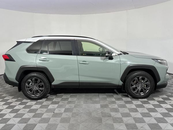 2023-Toyota-RAV4-25-GX-R-Hyrbid-CVT-E-Four image:16